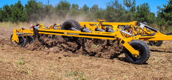 Radličkový kypřič Agrisem Agromulch Gold tažený