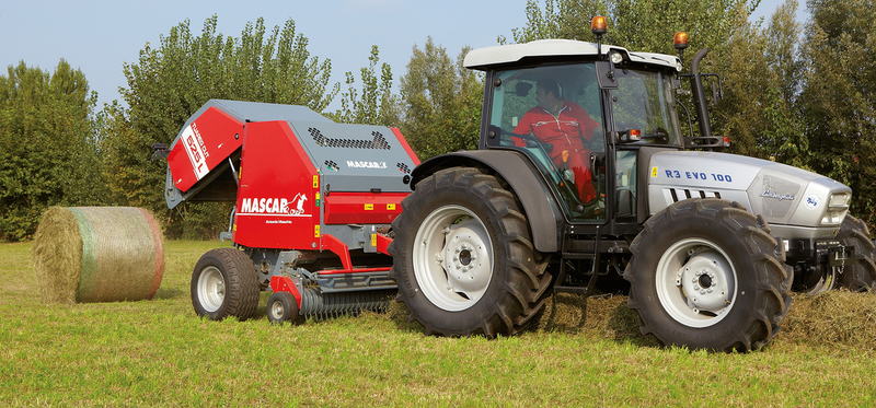 Round baler Mascar Tuareg with fixed chamber