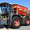 Nástavba Bredal K105L s 12m rameny na podvozku Claas Xerion